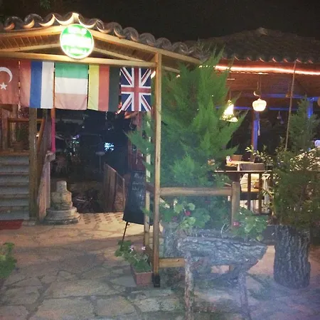 Tas בית הארחה 3*